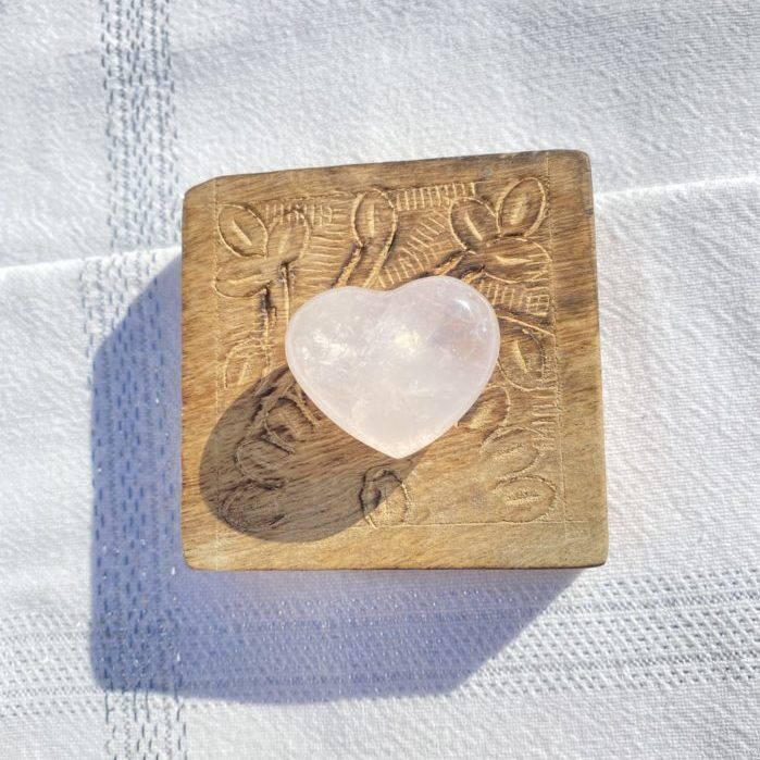 Coeur en quartz rose